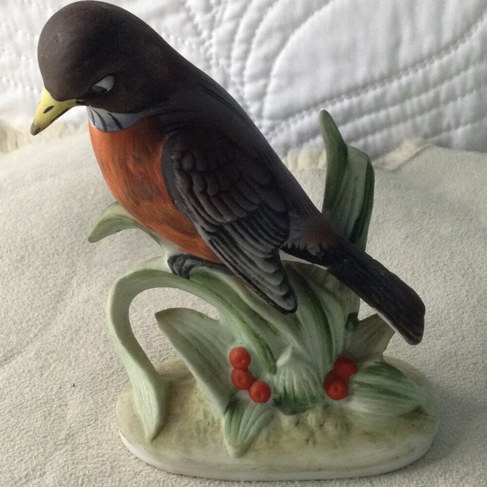 VTG Lefton China Red Robin, KW464, Hand painted Porcelain. Collectible Series